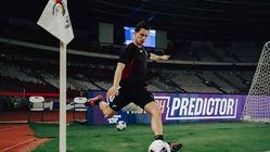 Thom Haye Jadi Target Persib dan Bangkok United, Siapa yang Lebih Unggul?
