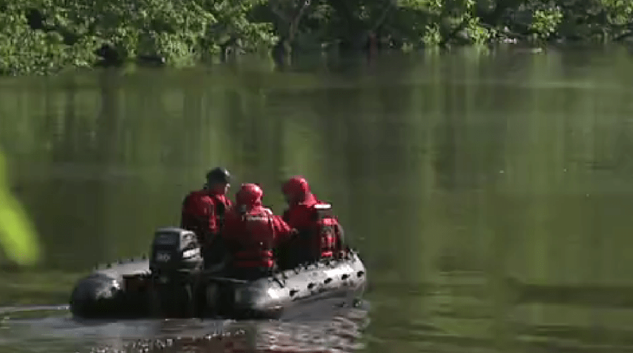 Child’s body recovered, search ongoing for man in Cuyahoga River after ...