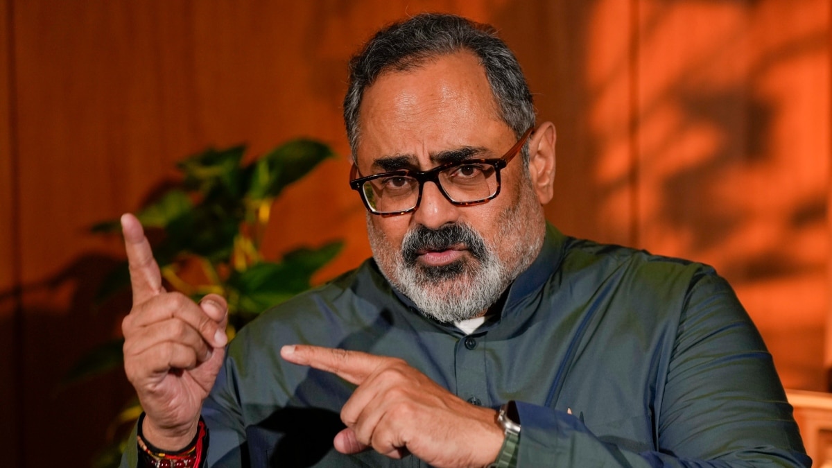 Pinarayi Model Of Nepotism Bjp Slams Kerala Govt Over Staff