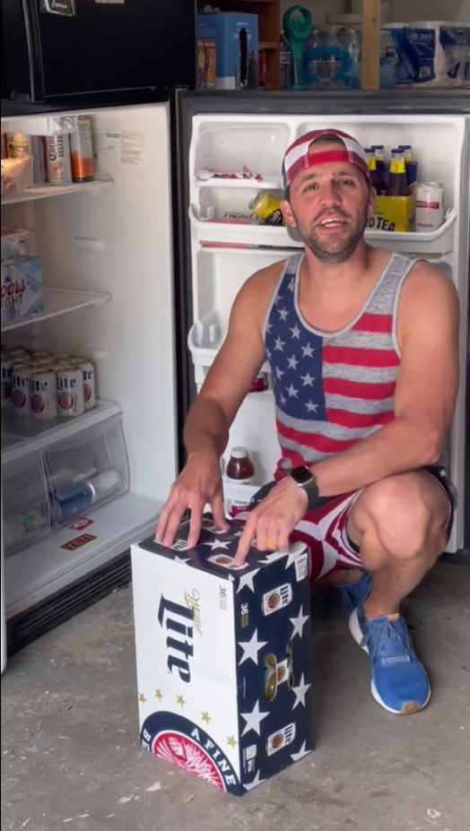 the-satisfying-way-to-load-cans-in-the-fridge
