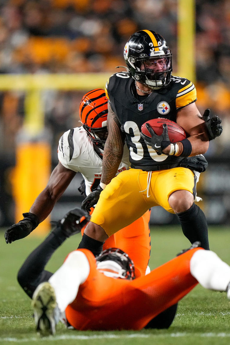 DraftKings’ early over/under props for the Steelers