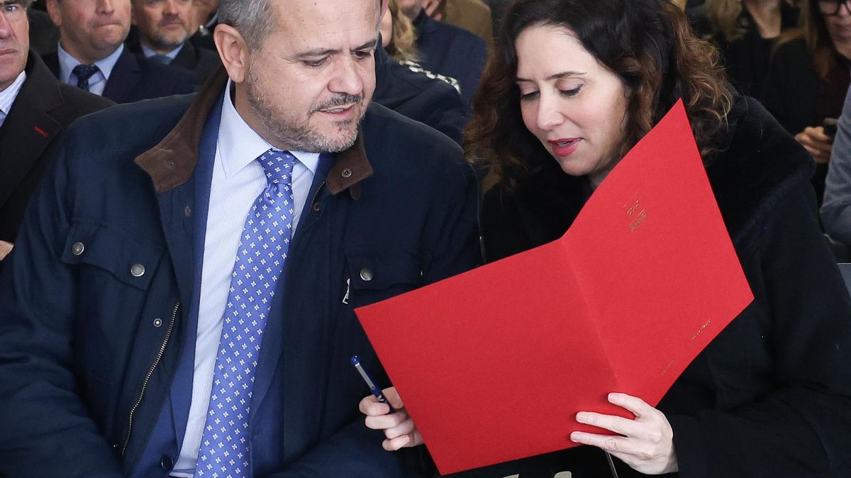 Hasta 62.500 euros: los sueldos con dinero público de la pareja sin  cualificación de un consejero