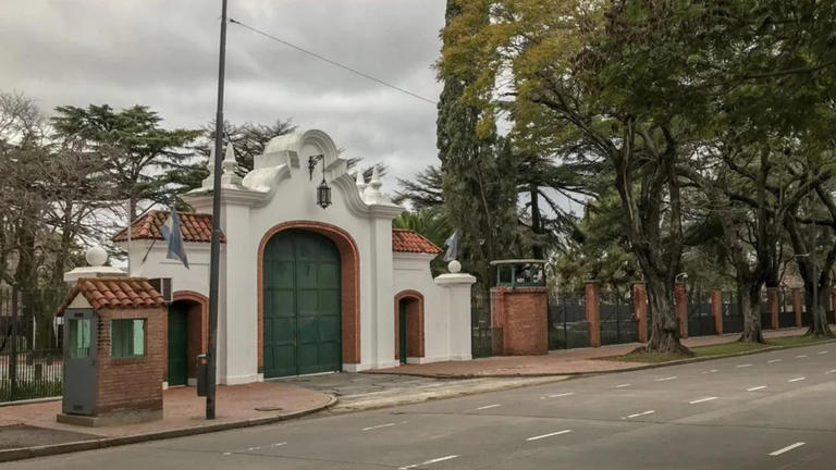 Entrada a la Quinta de Olivos.
