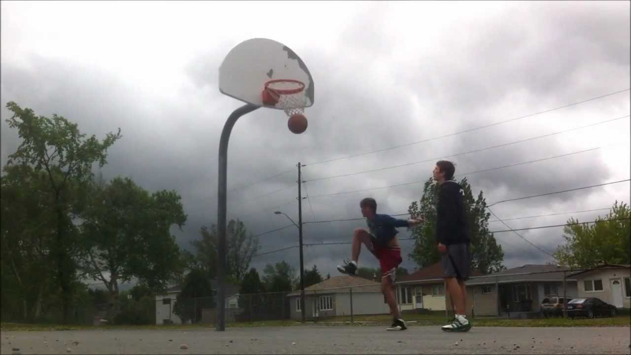 15 Yr Old Dunker :: 6'1 Chase Kilganon. :: 9'9ft rim