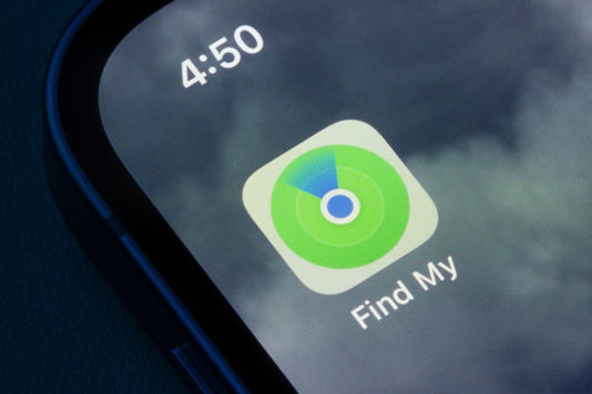 Find My App Icon Adobestock 746856081