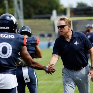 Can Jack Del Rio's defense lead Paris to new heights?