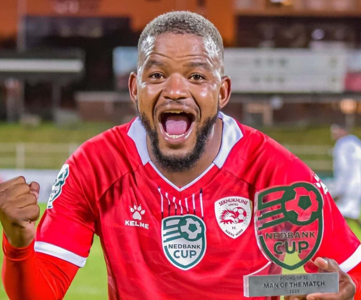 BREAKING: Orlando Pirates announce Sipho Mbule!