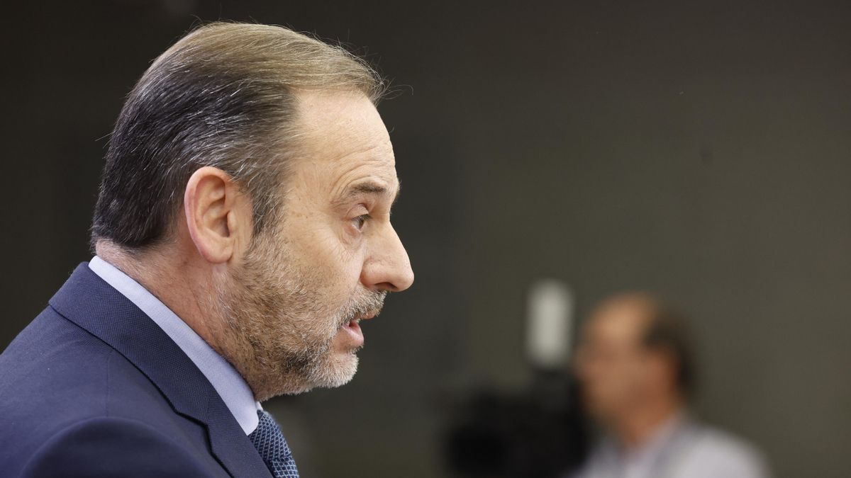 Ábalos y su "no es mi voz" sobre los audios: ¿ha llegado la era de la IA  como coartada judicial?