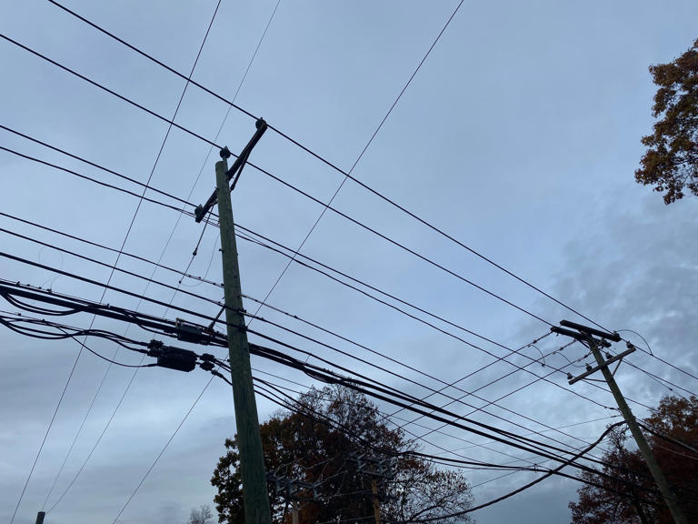 UConn researchers use AI in weather forecasting to predict power outages