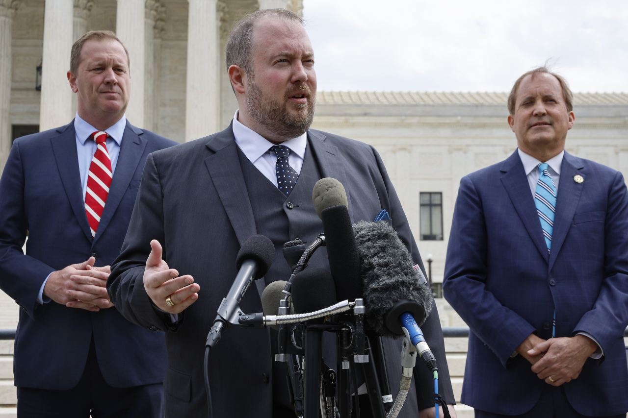 These Small Conservative Law Firms Are Raking In Business