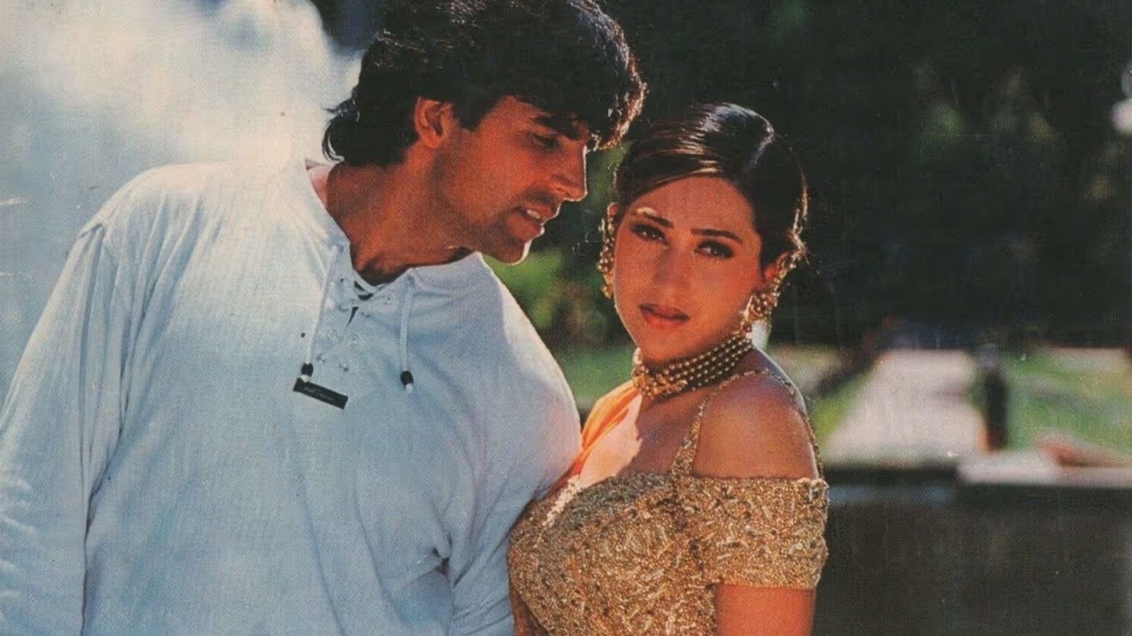 Karishma Kapoor: Iconic Moments and Hindi Songs, image size:1600x900