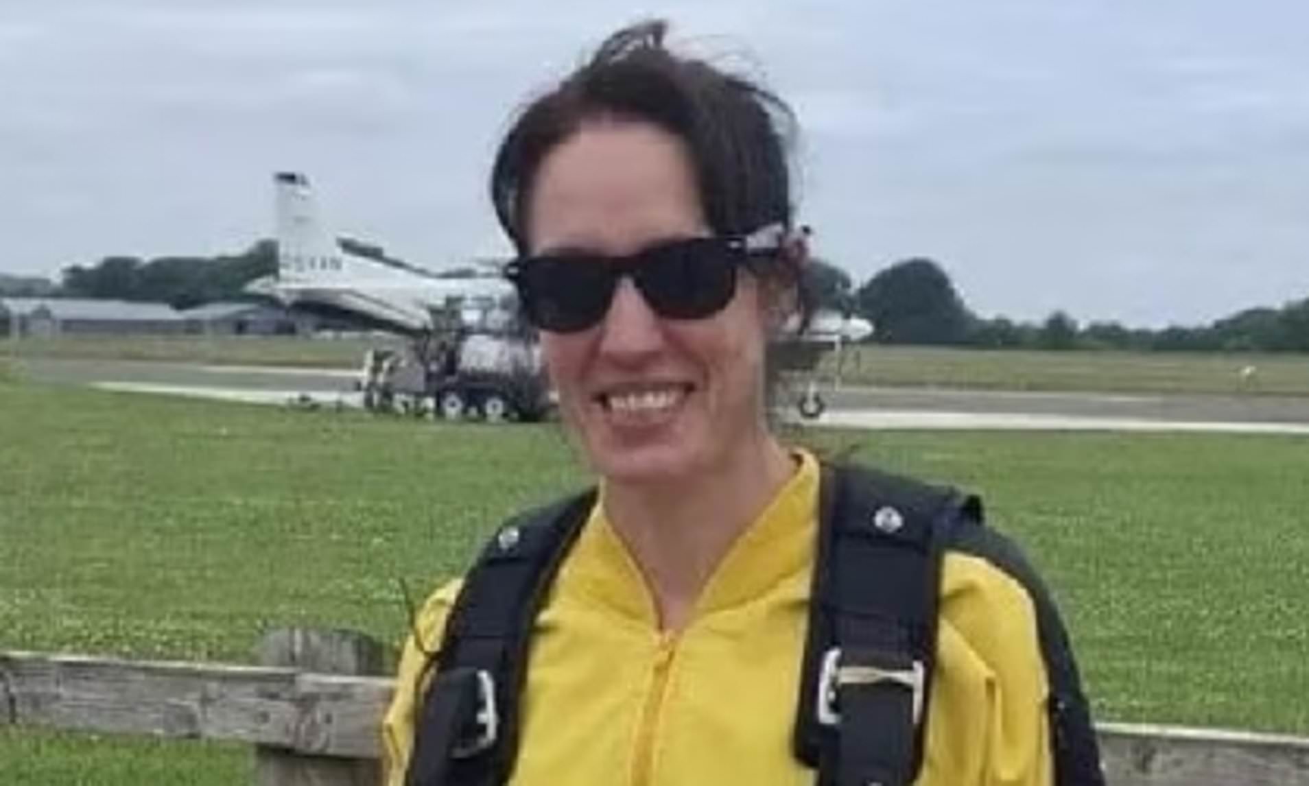 Mother died on skydive alongside instructor when 'parachute did not