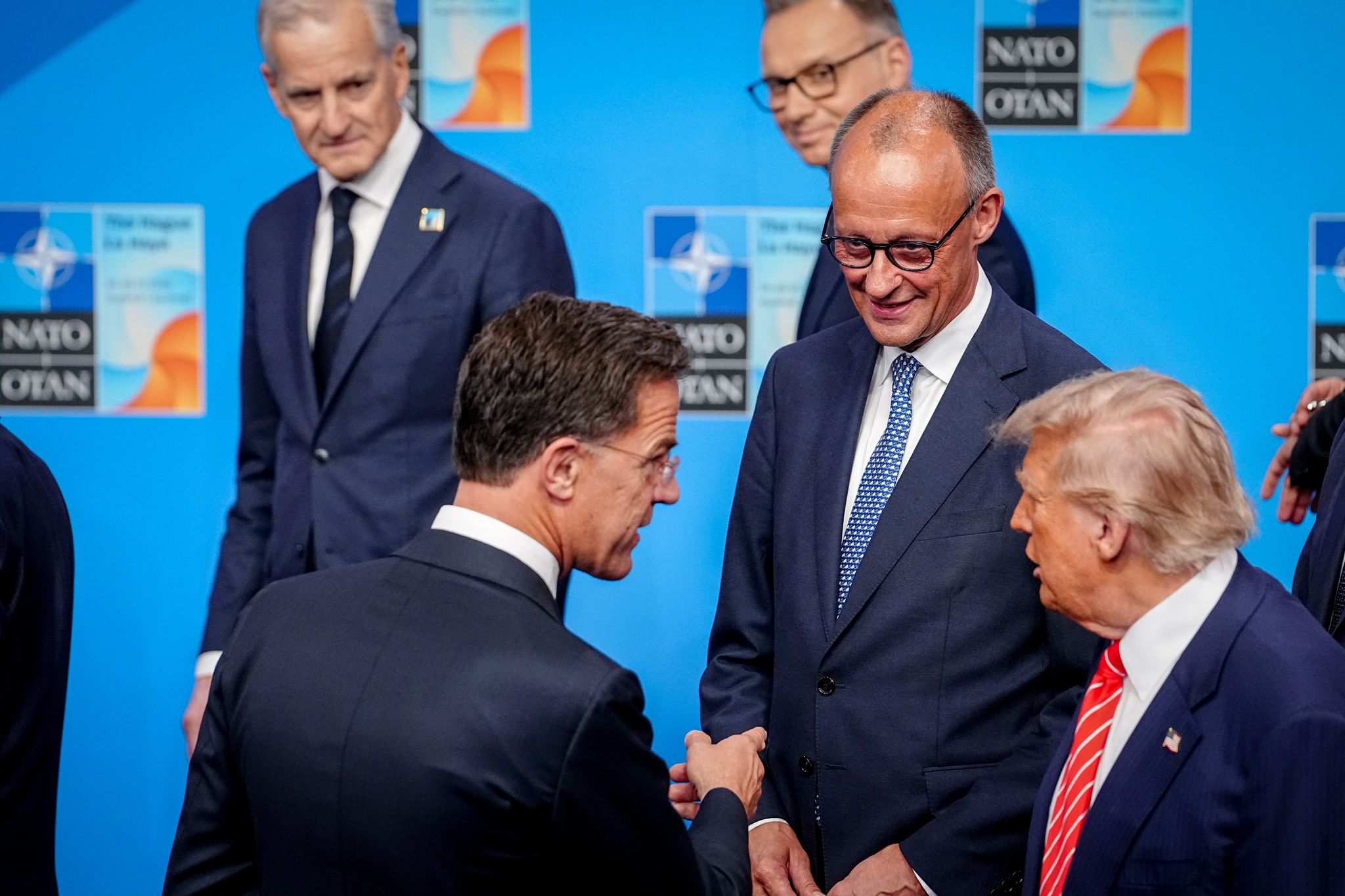 Kanzler Friedrich Merz betonte beim Gipfel, dass Deutschland nicht für Donald Trump aufrüstet.