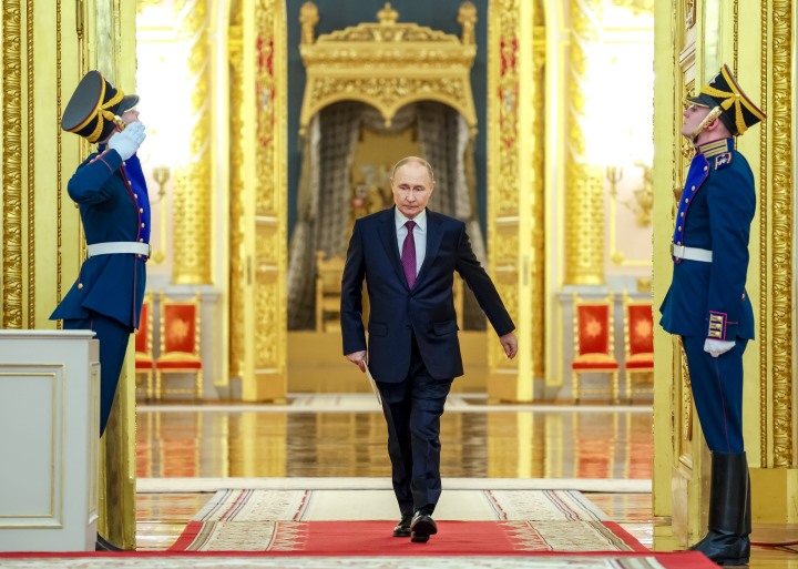 ALEXANDER KAZAKOV / SPUTNIK / KREMLIN POOL / POOL/EPA