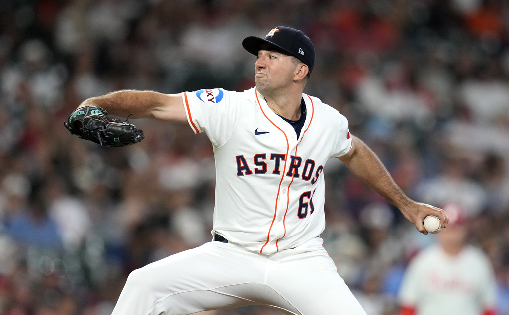 Astros' pitching shines again in second straight shutout of Phillies
