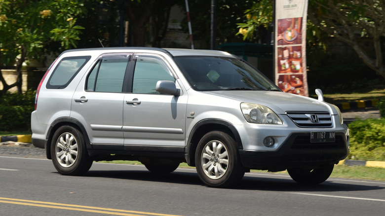 Meja Piknik Tersembunyi di CR-V Generasi Awal