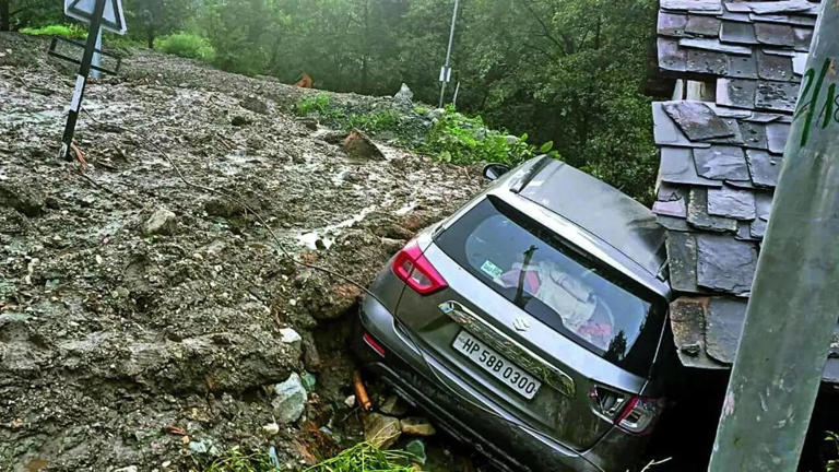 Cloudbursts in Himachal Pradesh leave 2 dead, up to 20 missing