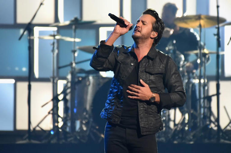 Luke Bryan tells fans to 'boo all they want' after sharing health update