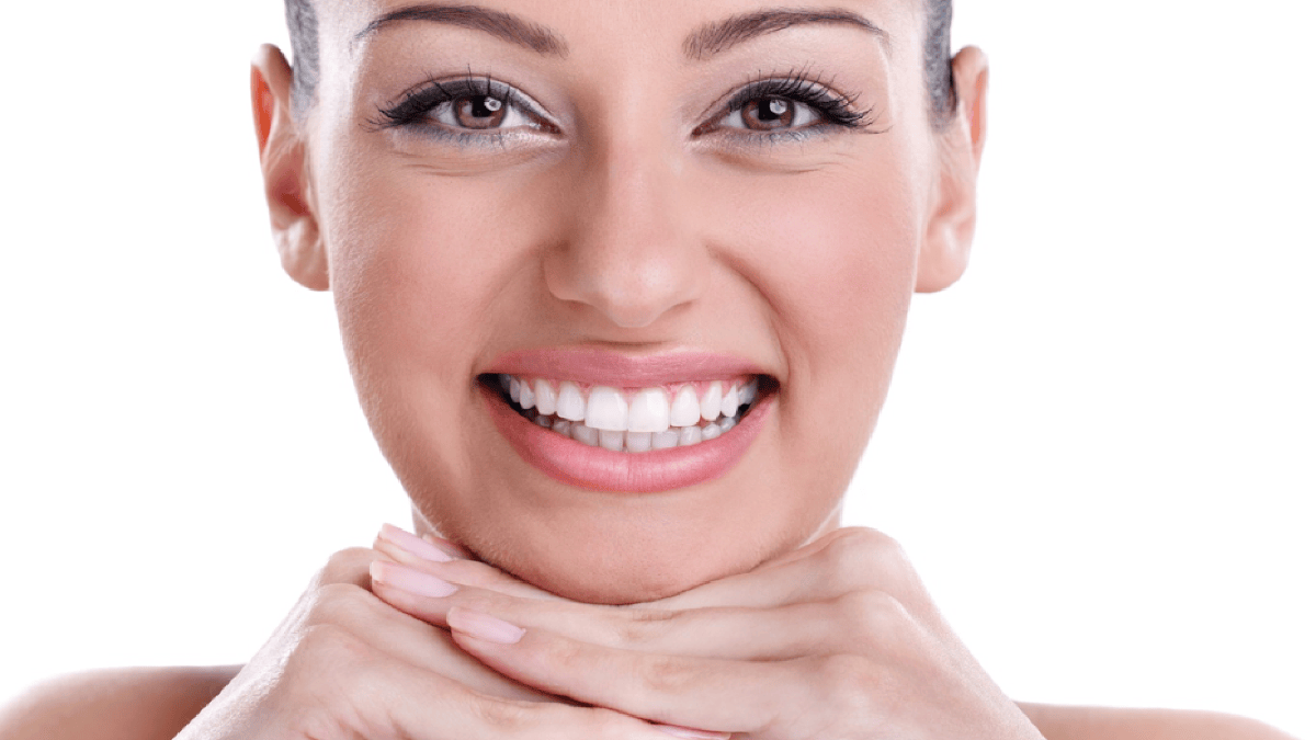 Is That Smile Real? How to Spot a Fake From a Mile Away (and Why it