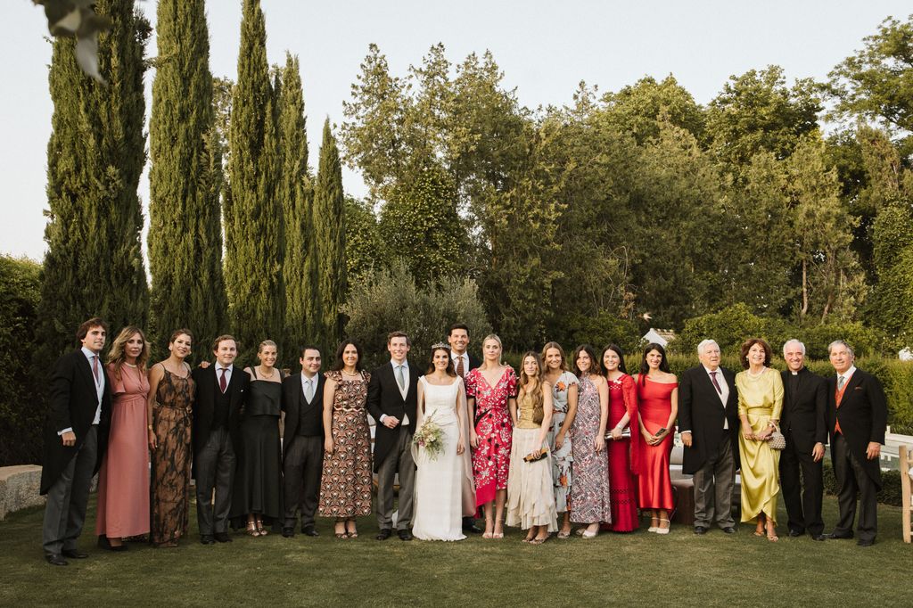 La elegante boda de Nacho López-Quesada y Maru Loscertales Beca que reunió  a la alta sociedad en Sevilla