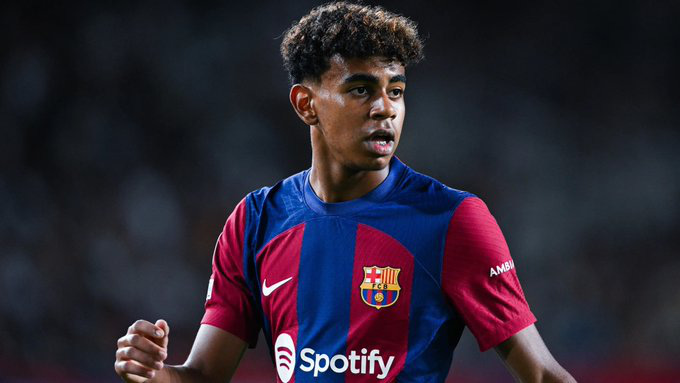 Lamine Yamal chính thức theo bước Messi