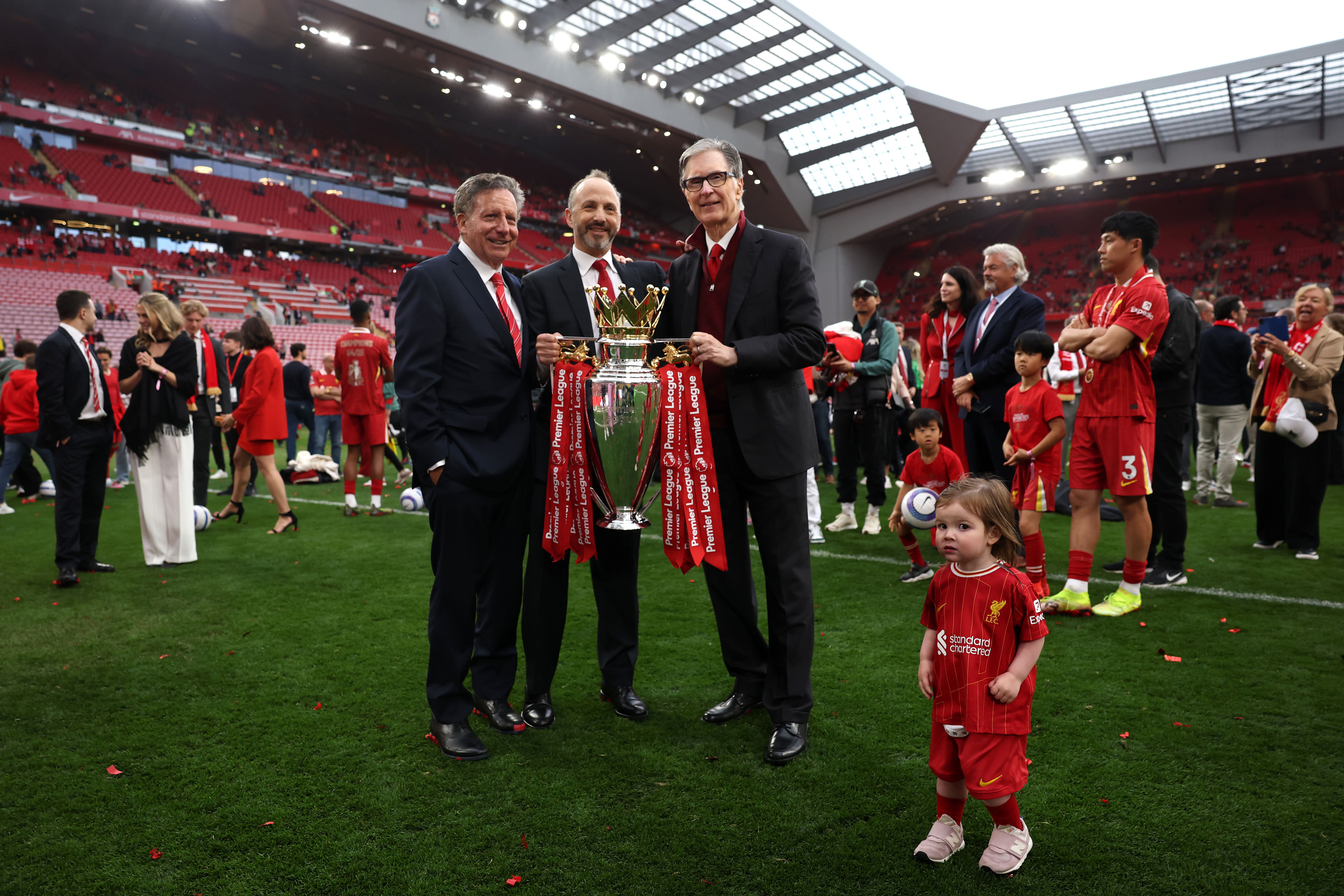 Liverpool owners FSG land stunning £900 million boost as one of most ...