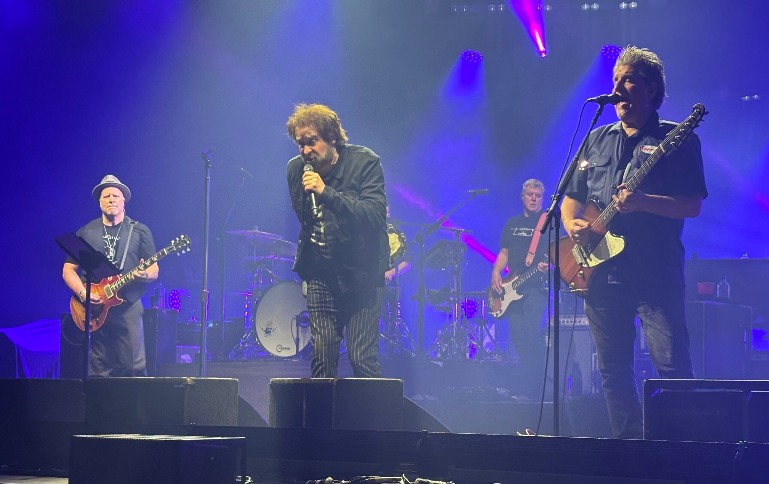 Review & setlist: Counting Crows are older, tighter, and as engaging as ...