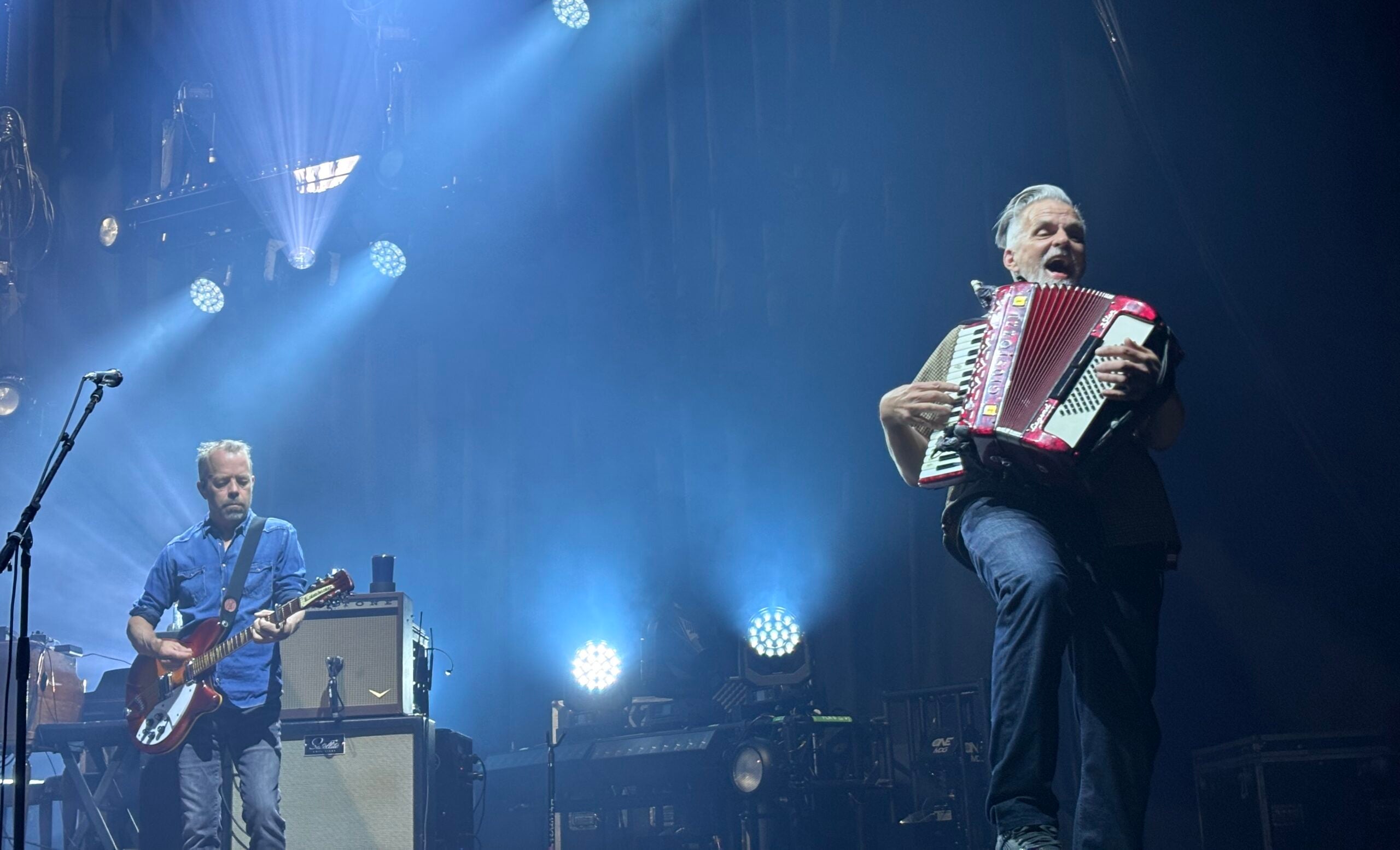 Review & setlist: Counting Crows are older, tighter, and as engaging as ...