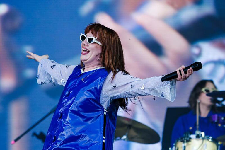 #39 She has it all #39 : CMAT #39 s #39 spectacular #39 Glastonbury set has the energy