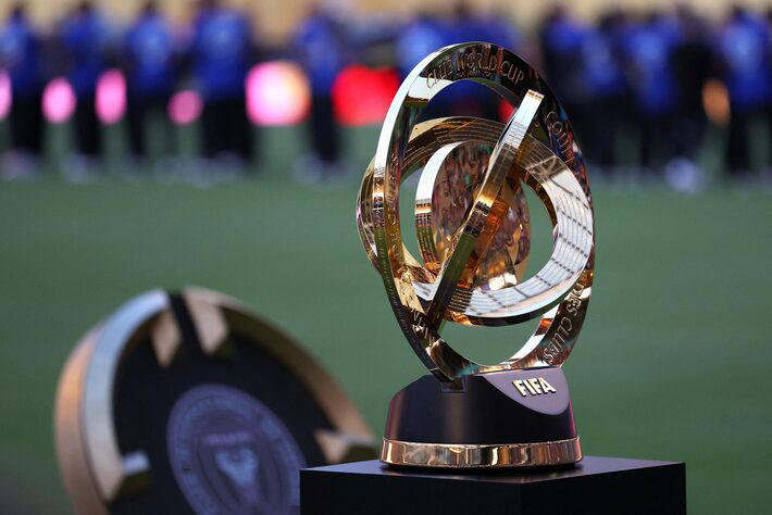 Troféu do Mundial de Clubes da Fifa. Segunda edição do torneio será realizada em 2029. Foto: Megan Briggs/AFP