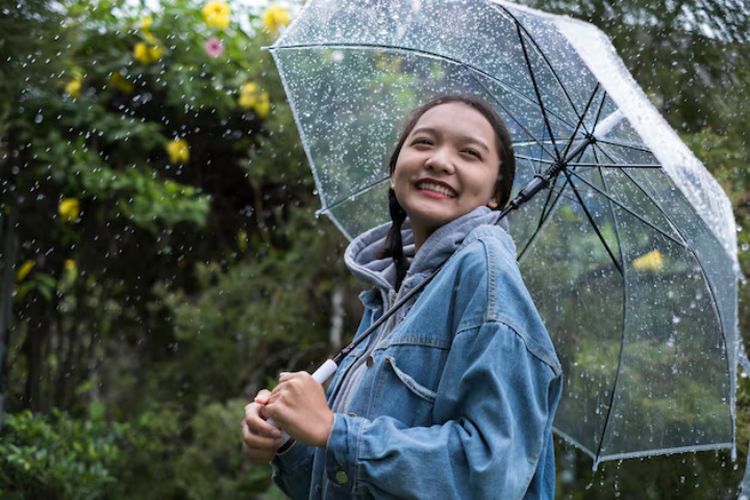People Who Truly Love Rain Usually Have These 8 Personality Traits According to Psychology