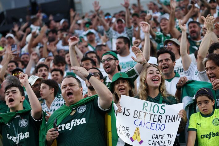 Torcida do Palmeiras no Lincoln Financial Field Foto: Franck Fife/AFP