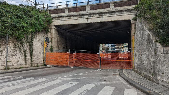 salerno riapre il sottopasso di torrione alle due ruote e ai mezzi di emergenza