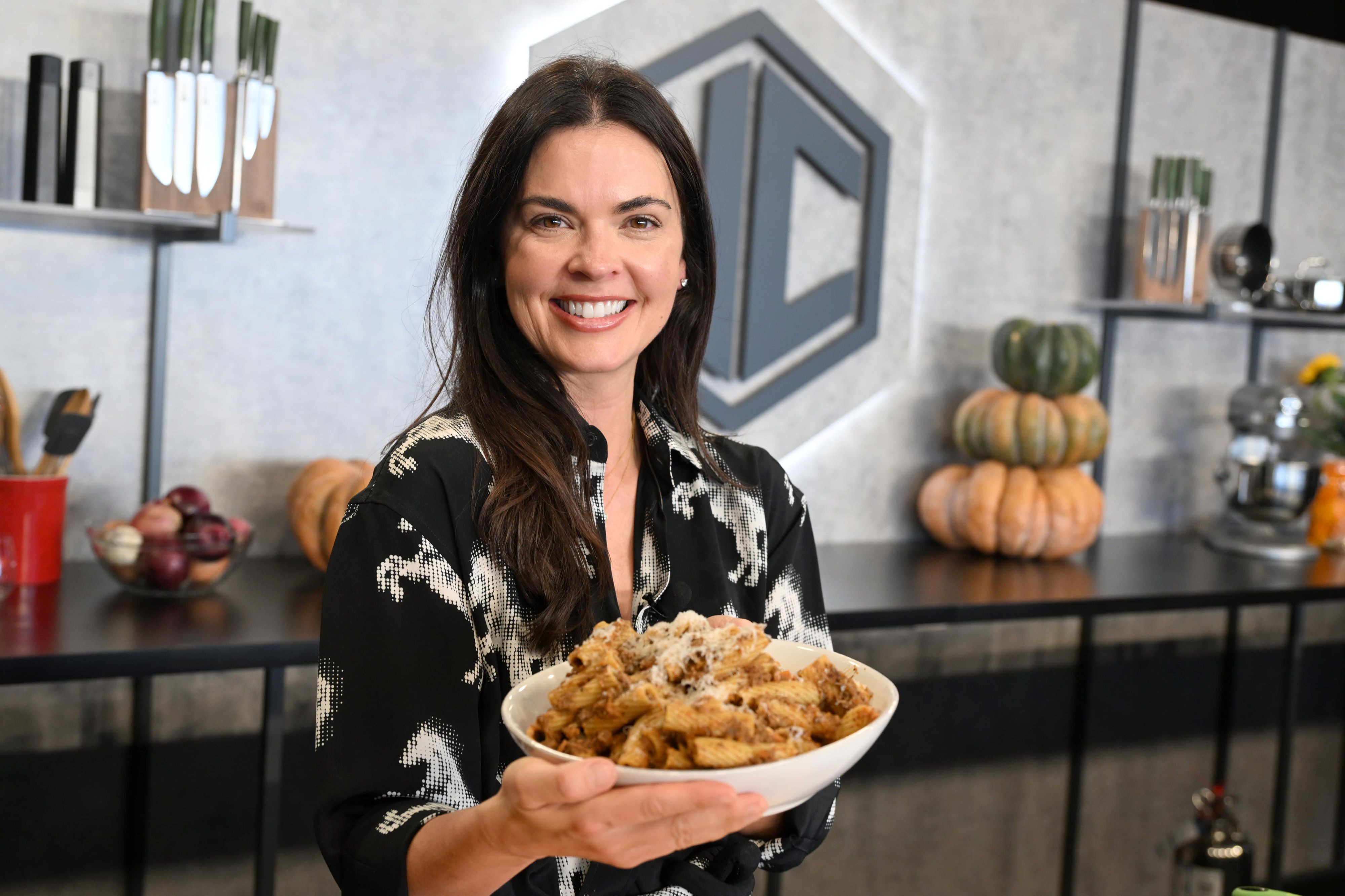 Food Network fans aren't ready to read Katie Lee's emotional goodbye to  'The Kitchen'