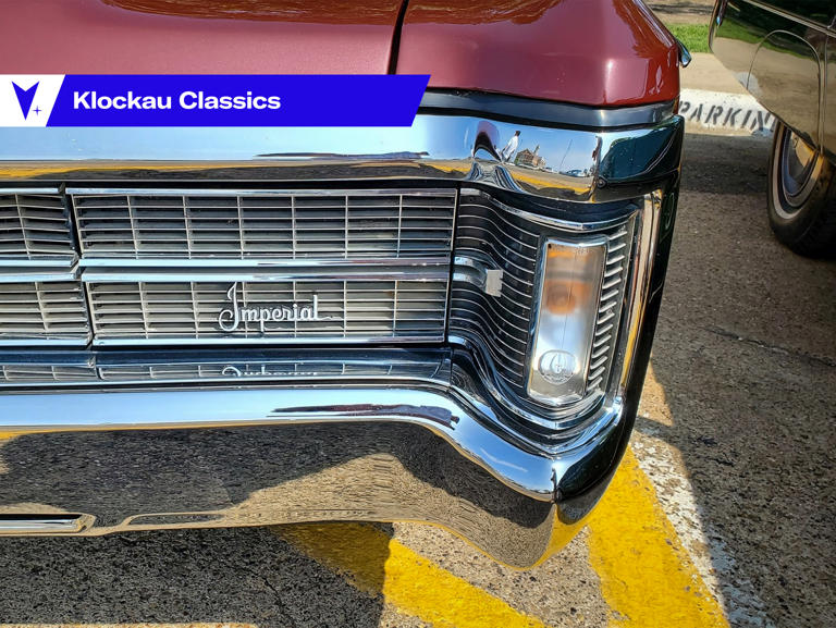 1969 Imperial LeBaron: Fuselage Forward