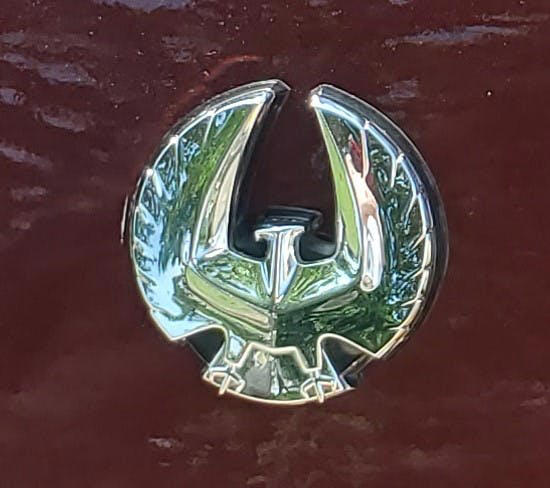 1969 Imperial LeBaron: Fuselage Forward