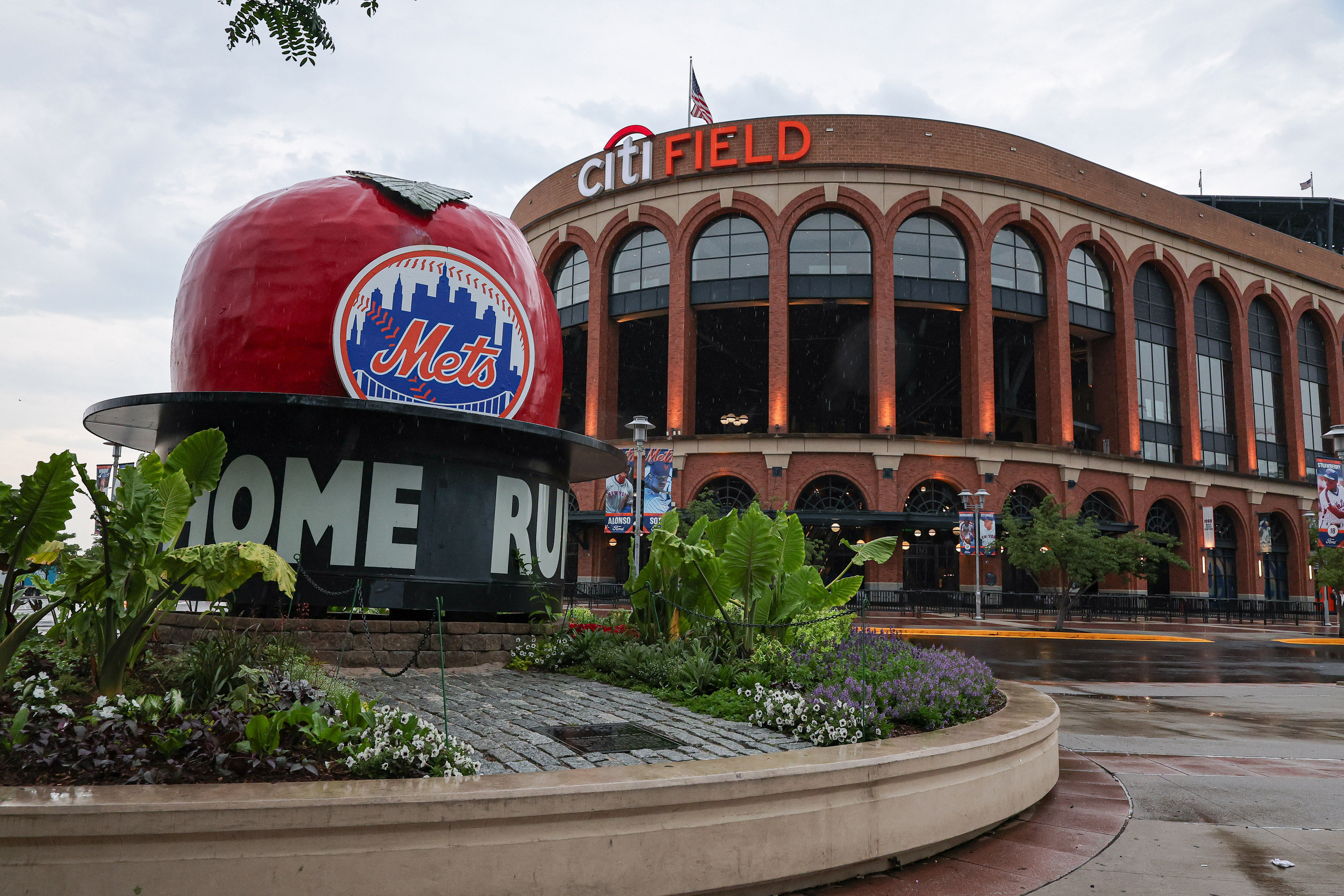 Mets have awesome speakeasy inside Citi Field Mets have awesome speakeasy inside Citi Field