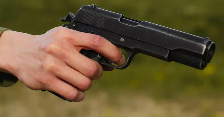 Sari-sari store owner shot after jewelry snatching in Bacoor robbery ...