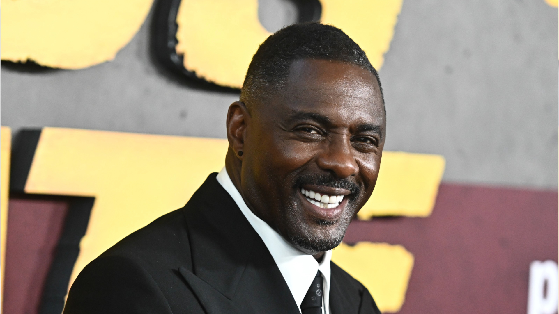 Idris Elba N'a Jamais Regardé «The Wire» 
