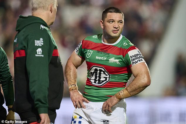 Smith faces another setback after knee injury