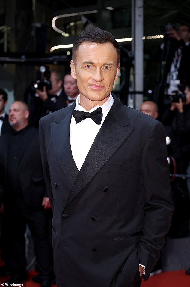 Wild theory sparks after Julian McMahon’s death revealed in secret cancer battle