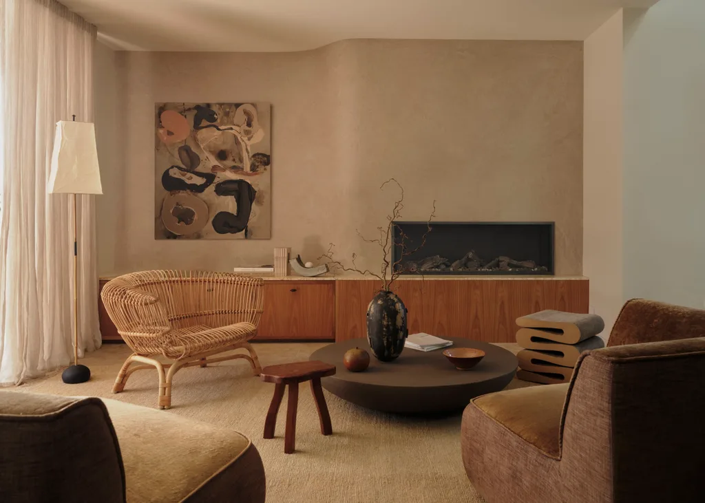 Calm in Chaos: A Clever Design Transforms a Fractured Floor Plan
