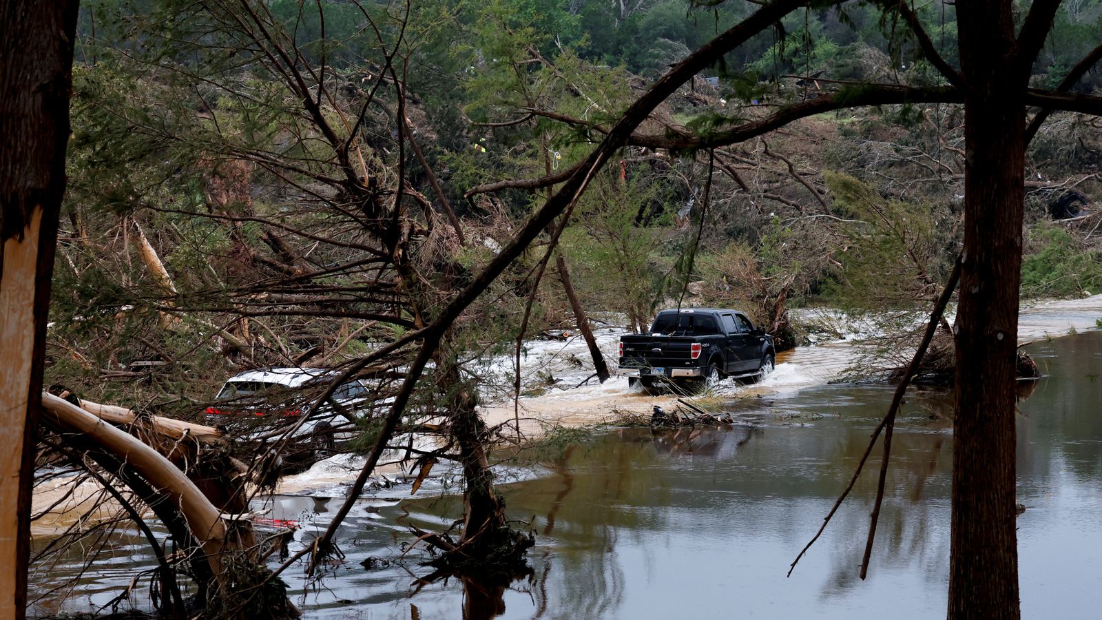 At least 82 dead in Texas floods - AA1I5wq0.img