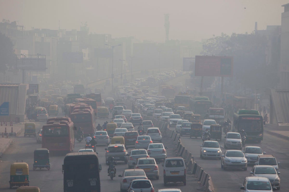 experts-reveal-air-pollution-is-linked-to-devastating-form-of-dementia