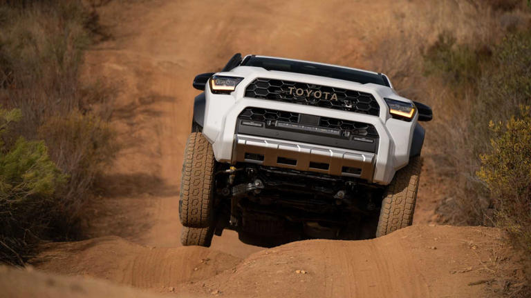 Toyota 4Runner vs. Land Cruiser: The best off-roader for 2026 isn't the ...
