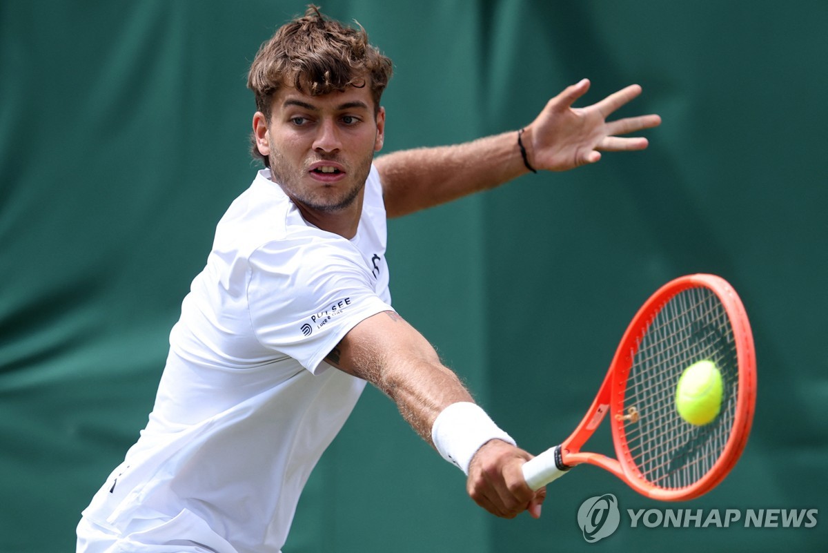 코볼리 윔블던 경기 장면