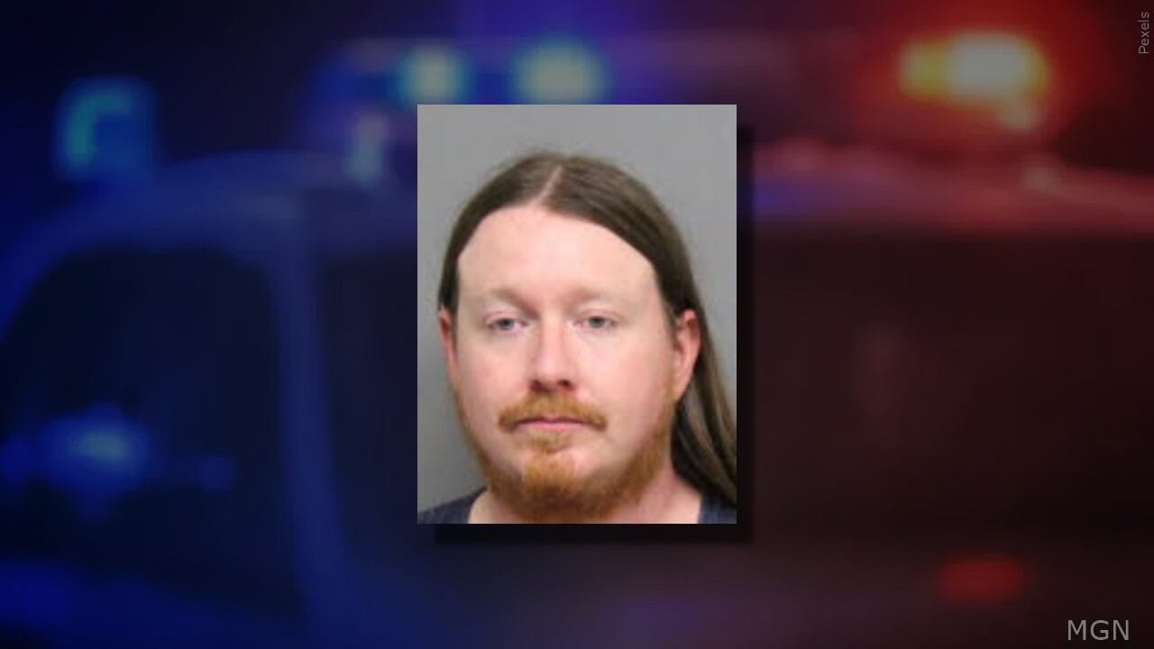 Lincoln man arrested after threatening neighbor during fireworks