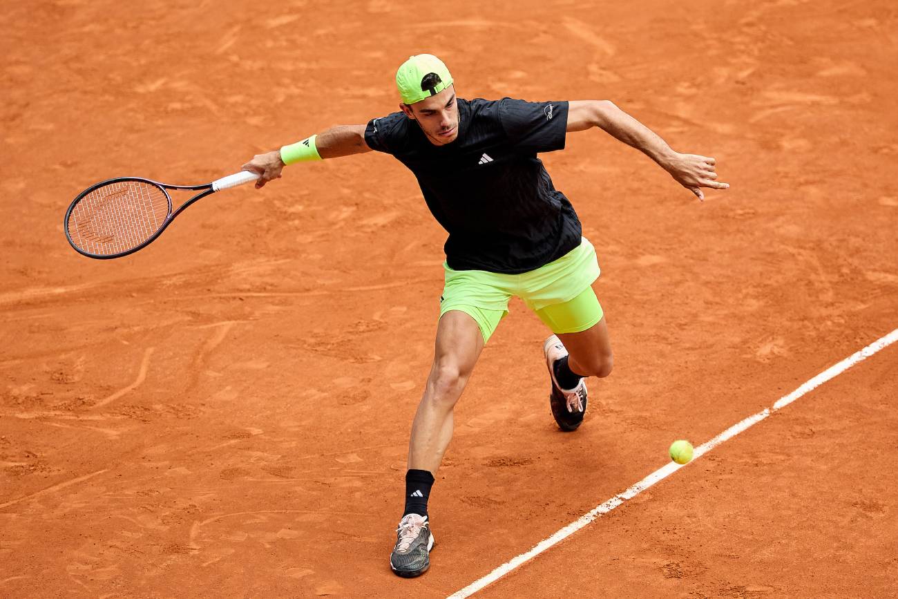 Francisco Cerúndolo se metió en semifinales del Masters 1000 de Madrid, instancia en la que se enfrentará a Casper Ruud. (X/@MutuaMadridOpen)