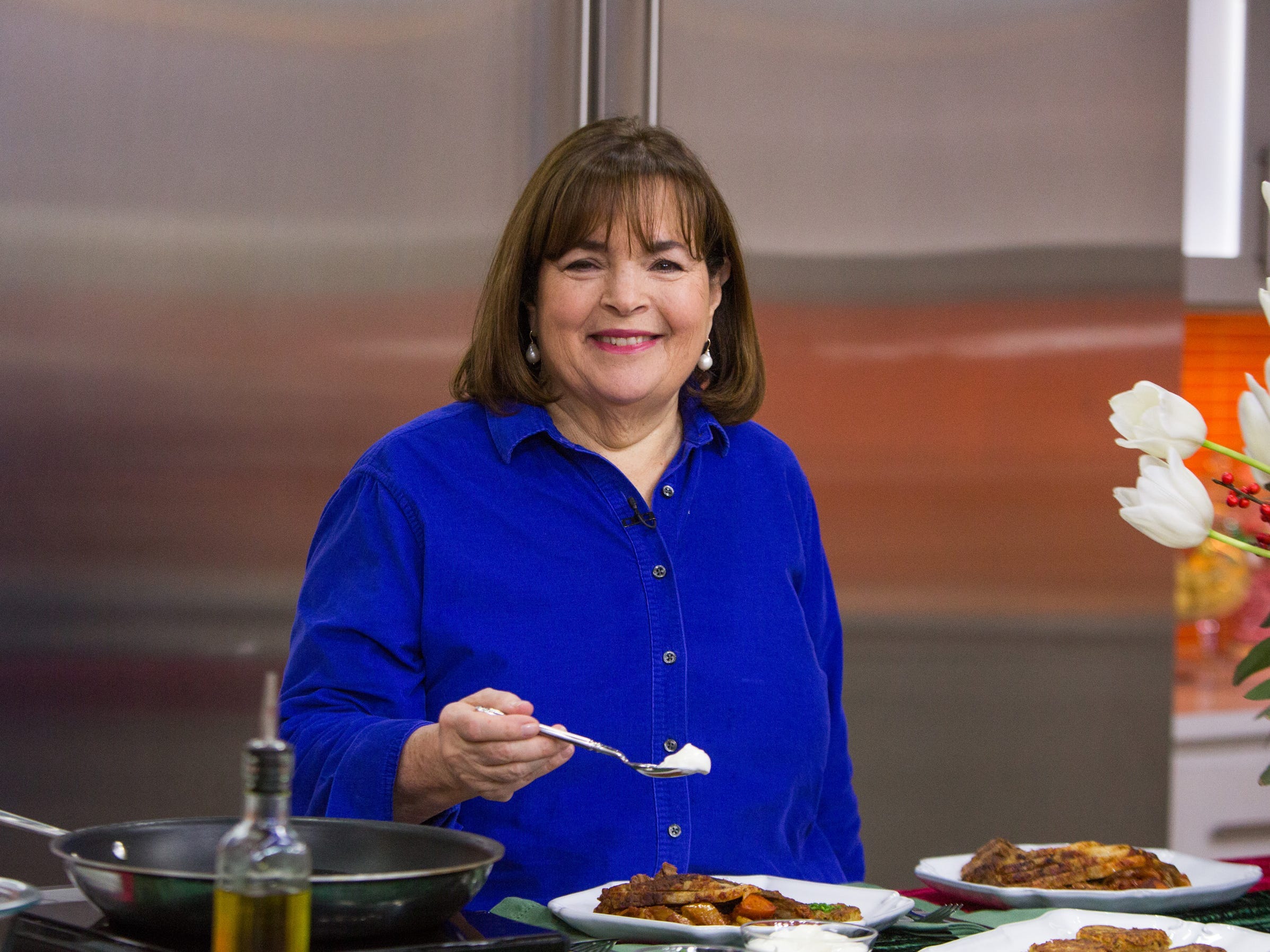 Ina Garten&amp;#39;s Greek panzanella salad will transport you to Greece, no ...