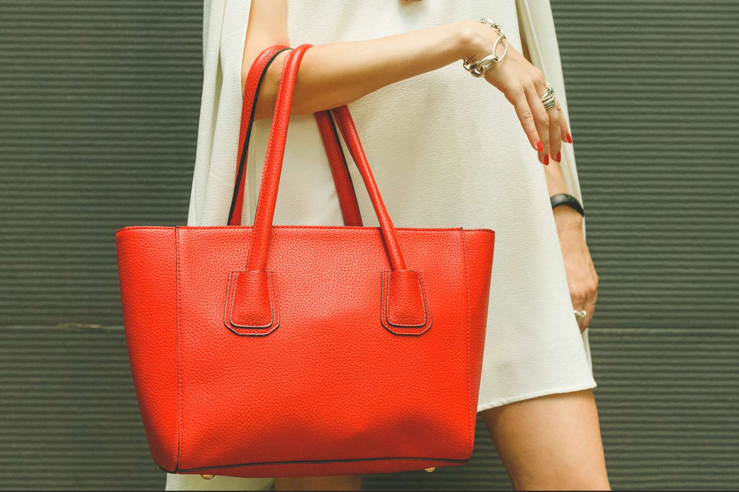 Bride Tells Friend to Sell Her LimitedEdition Designer Bags to Help